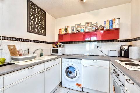 2 bedroom apartment for sale, Swinnow Close, Leeds, West Yorkshire
