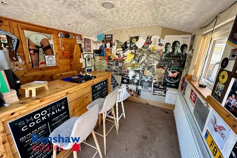 69 Derbyshire Drive, Ilkeston, DE7 4LG