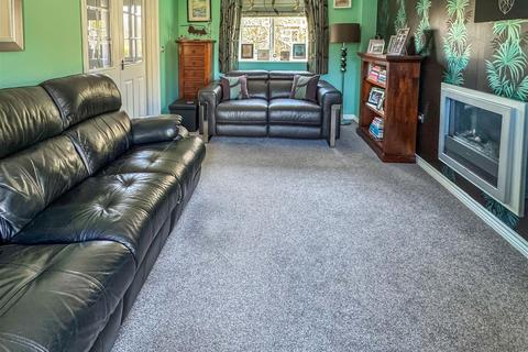 3 bedroom terraced house for sale, Hollist Chase, Littlehampton BN17