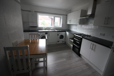 2 bedroom flat to rent, 34A Prior Deram Walk, Coventry, CV4 8FT