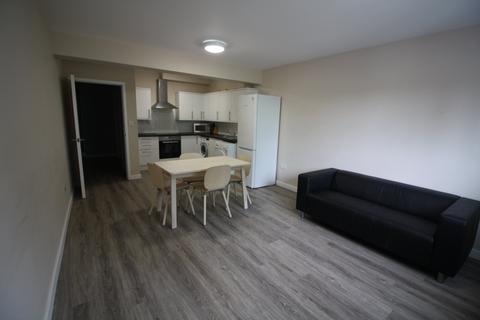 2 bedroom flat to rent, 28 Prior Derem Walk (Flat 1), Coventry, CV4 8FT