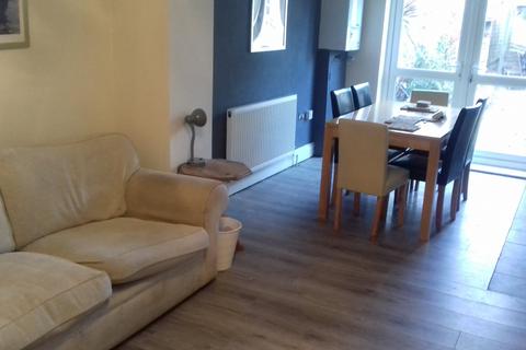 6 bedroom semi-detached house to rent, 170 Charter Avenue, CV4 8EA