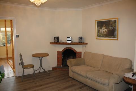 6 bedroom semi-detached house to rent, 170 Charter Avenue, CV4 8EA