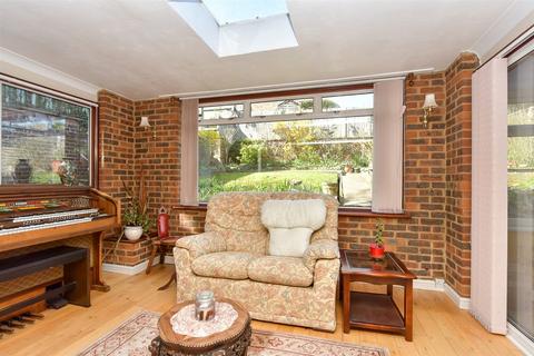 4 bedroom chalet for sale, Northumberland Road, Istead Rise, Kent
