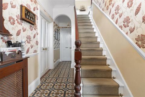 4 bedroom detached house for sale, Summerheath Road, Hailsham