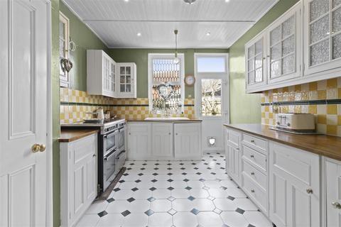 4 bedroom detached house for sale, Summerheath Road, Hailsham