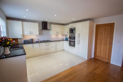 57 Village Way, Aylesbeare, Exeter, EX5 2BX