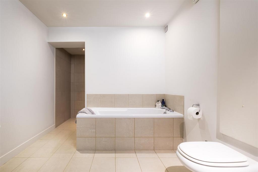 Ensuite Bathroom