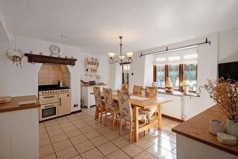 undefined, Blacksmiths Hill Aynho Banbury, Oxfordshire, OX17 3AH