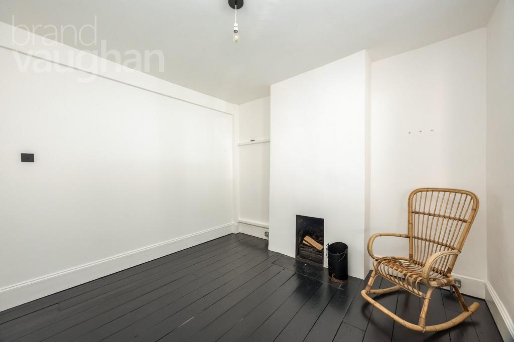 Second Reception/Bed