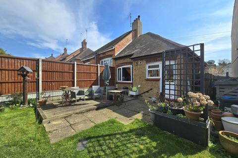 57 Norton Road, Northampton, NN2 7TL