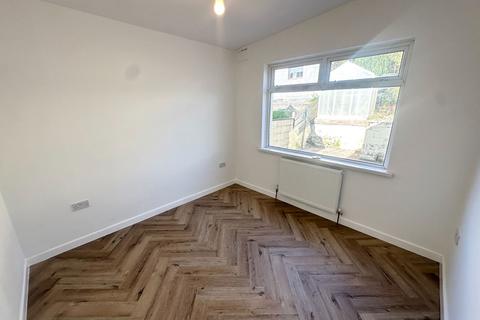 66 Broadmead, Killay, Swansea, SA2 7EJ