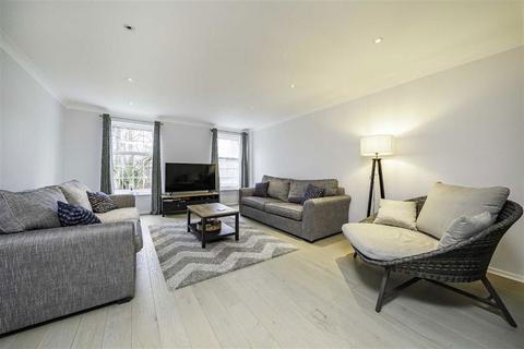 3 bedroom terraced house to rent, Broom Park, Teddington TW11