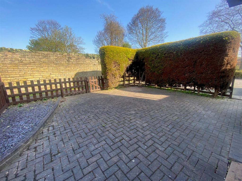 GARDEN.jpg