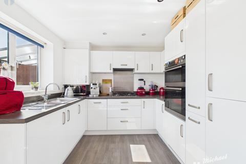 3 bedroom semi-detached house for sale, Calville Gardens, Aylesbury, Buckinghamshire