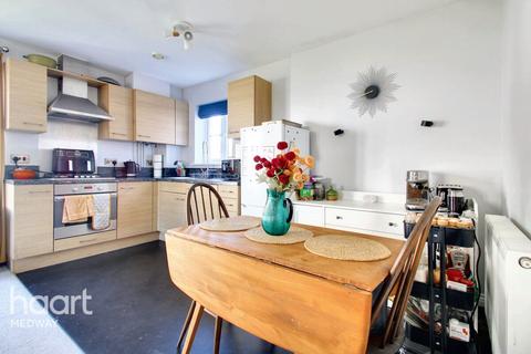 2 bedroom apartment for sale, Silver Streak Way, Rochester