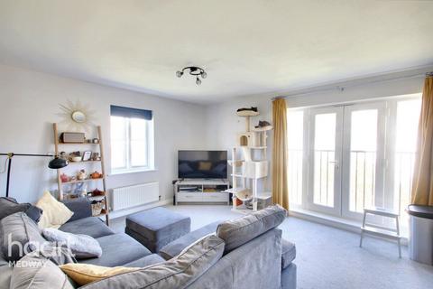 2 bedroom apartment for sale, Silver Streak Way, Rochester