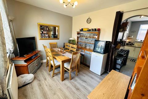 1 Thomas Road, Stainforth, Doncaster, DN7 5QH