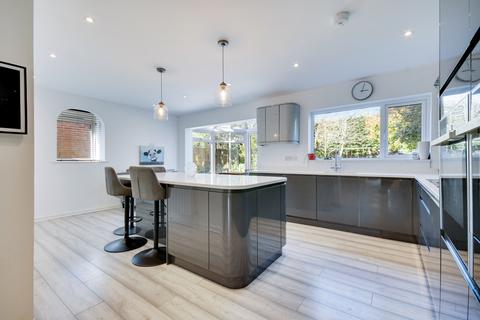 6 bedroom detached house for sale, Patching Hall Lane, Chelmsford