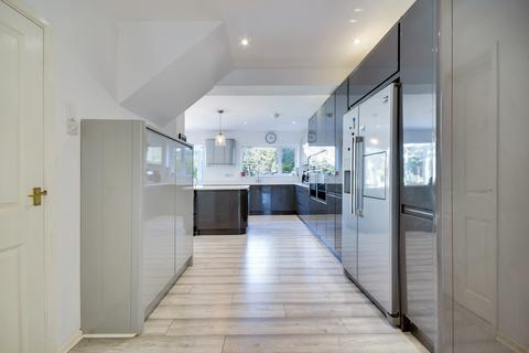 6 bedroom detached house for sale, Patching Hall Lane, Chelmsford