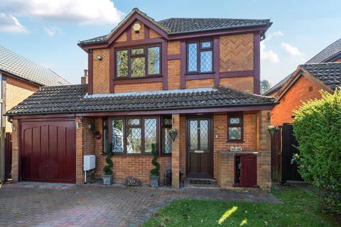 157 Rickman Hill, Coulsdon, CR5 3DU