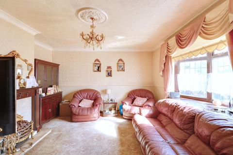 3 bedroom end of terrace house for sale, Ravel Gardens, Aveley RM15