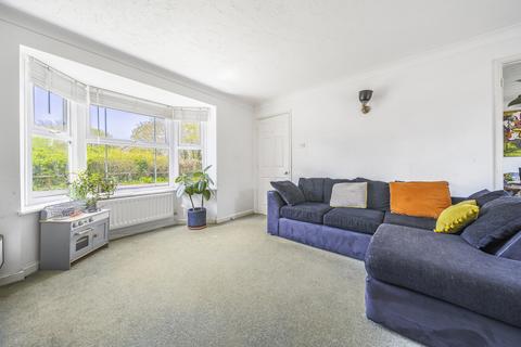 6 Bernadine Close, Warfield, Bracknell, RG42 3DU
