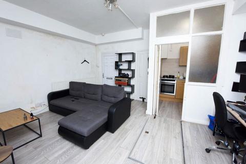 Studio for sale, Horse Fair, Rugeley WS15