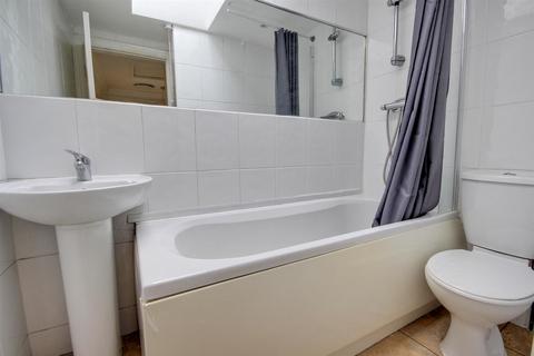 2 bedroom semi-detached house for sale, Newbegin, Beverley