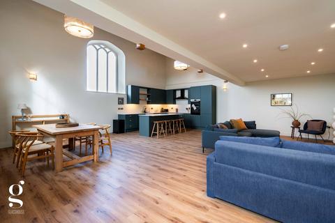 undefined, Spectacular Luxury Duplex Apartment with Balcony – Ross-On-Wye