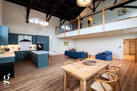 undefined, Spectacular Luxury Duplex Apartment with Balcony – Ross-On-Wye