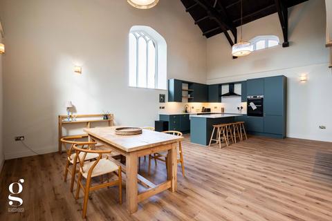 undefined, Spectacular Luxury Duplex Apartment with Balcony – Ross-On-Wye