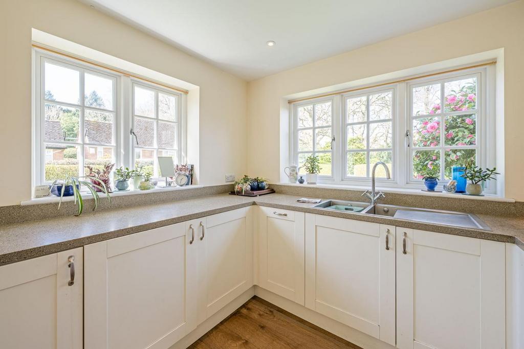 Kitchen Area 2