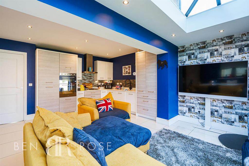 Kitchen/Lounge