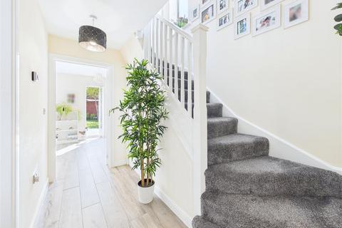 4 bedroom detached house for sale, Wishart Drive, Fradley, Lichfield