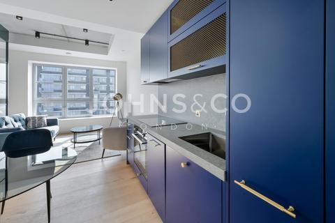 Studio to rent, Douglass Tower, Goodluck Hope, London, E14