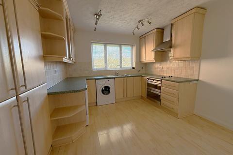 2 bedroom flat for sale, Bond Road, Rainham,