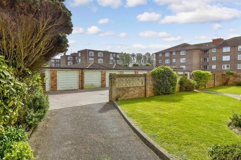2 bedroom flat for sale, Grand Avenue, Worthing, West Sussex