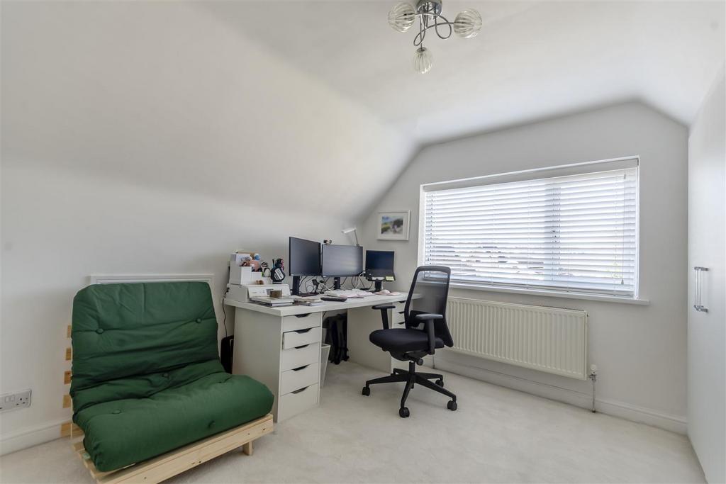 8642414-interior13.jpg