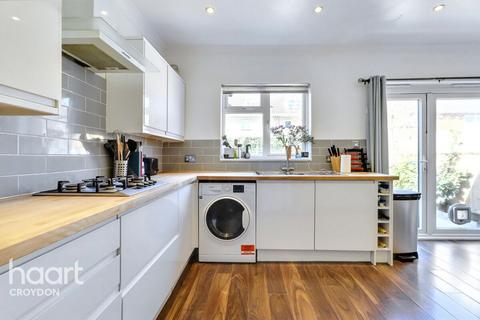 90 Kimberley Road, Croydon, CR0 2PW