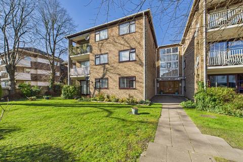 1 bedroom apartment for sale, Foxleas Court, Bromley BR1