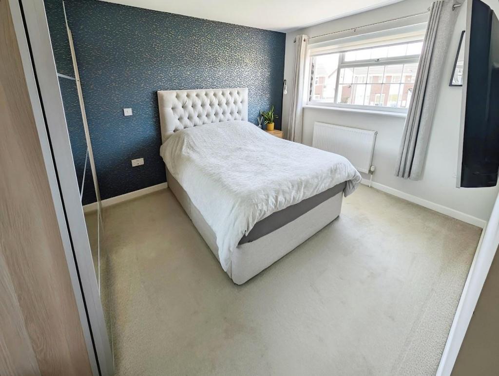 4088c966-bed 201.jpg