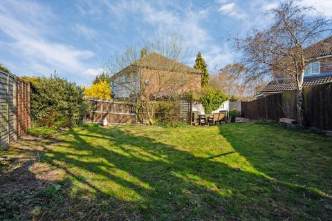 32 Buttercup Close, Dunstable, LU6 3LA