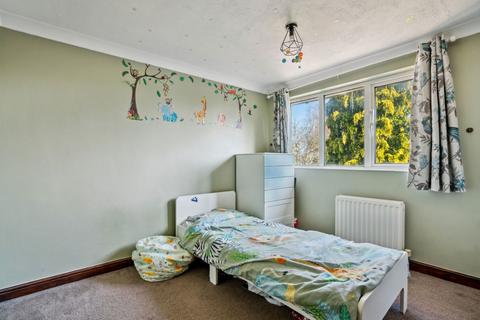 32 Buttercup Close, Dunstable, LU6 3LA