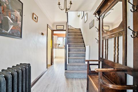 32 Buttercup Close, Dunstable, LU6 3LA