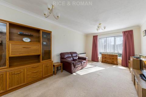 1 bedroom retirement property for sale, New Road, Crowthorne RG45