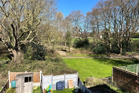 15 Austral Drive, Hornchurch, RM11 1JJ