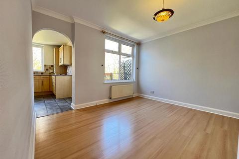 15 Austral Drive, Hornchurch, RM11 1JJ