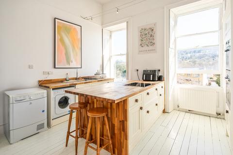 2 bedroom apartment for sale, Grosvenor Place, Bath, BA1