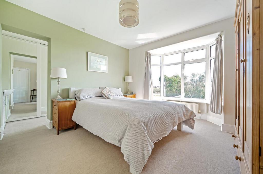 Bedroom 1.JPG